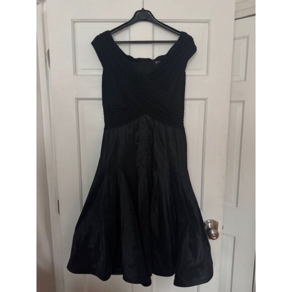 NWOT Tadashi Black semi-formal dress, size 14 - Picture 2 of 8